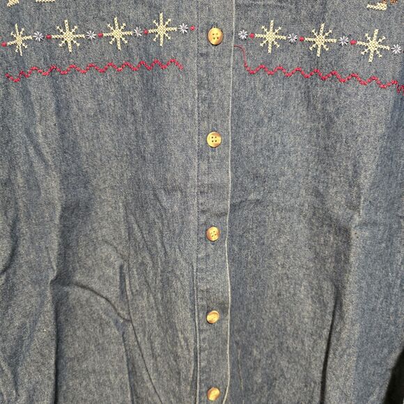 Vintage Casey and Max Denim Shirt Christmas Womens Medium Embroidered Reindeer - Picture 6 of 8
